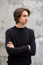 Load image into Gallery viewer, Smart sweater with short collar