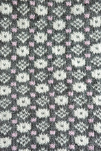 Load image into Gallery viewer, Krúnan og Gásareyga, died colours