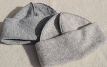Load image into Gallery viewer, Single coloured beanie