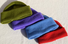 Load image into Gallery viewer, Single coloured beanie
