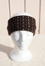 Load image into Gallery viewer, Headband with faroese pattern: the hen's poke