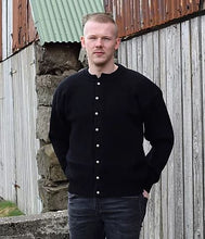 Load image into Gallery viewer, Open traditional sweater