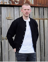 Load image into Gallery viewer, Open traditional sweater