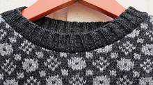 Load image into Gallery viewer, Sweater with smart collar and faroese pattern
