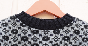 Charming sweater with faroese pattern
