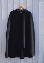 Load image into Gallery viewer, Woman's gown for Faroese national clothing
