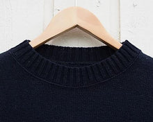 Load image into Gallery viewer, Smart sweater with short collar
