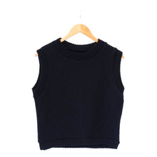 Load image into Gallery viewer, Vest with round neck
