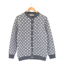 Load image into Gallery viewer, Open sweater (Krúna og Gásareyga)