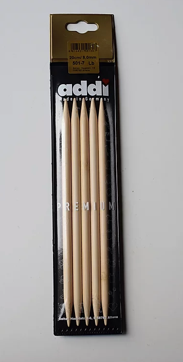 Bamboo knitting needles (20cm/8,0mm)