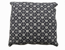 Load image into Gallery viewer, Grey and white pillow case with faroese pattern
