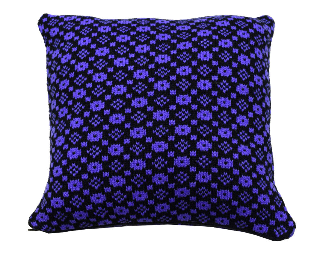 Violet and black pillow case with faroese pattern